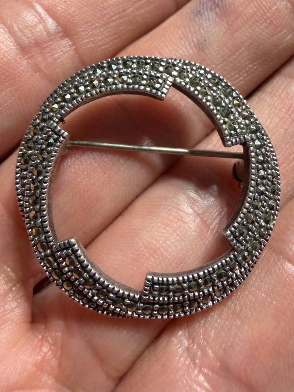 vintage 925 sterling silver marcasite circular brooch